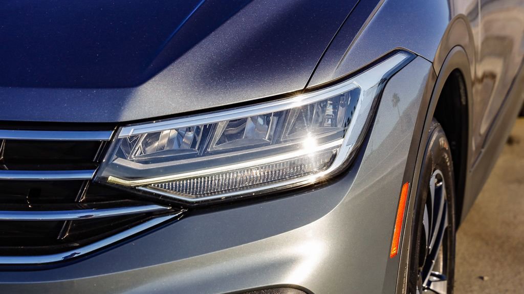 Used 2022 Volkswagen Tiguan S image 5