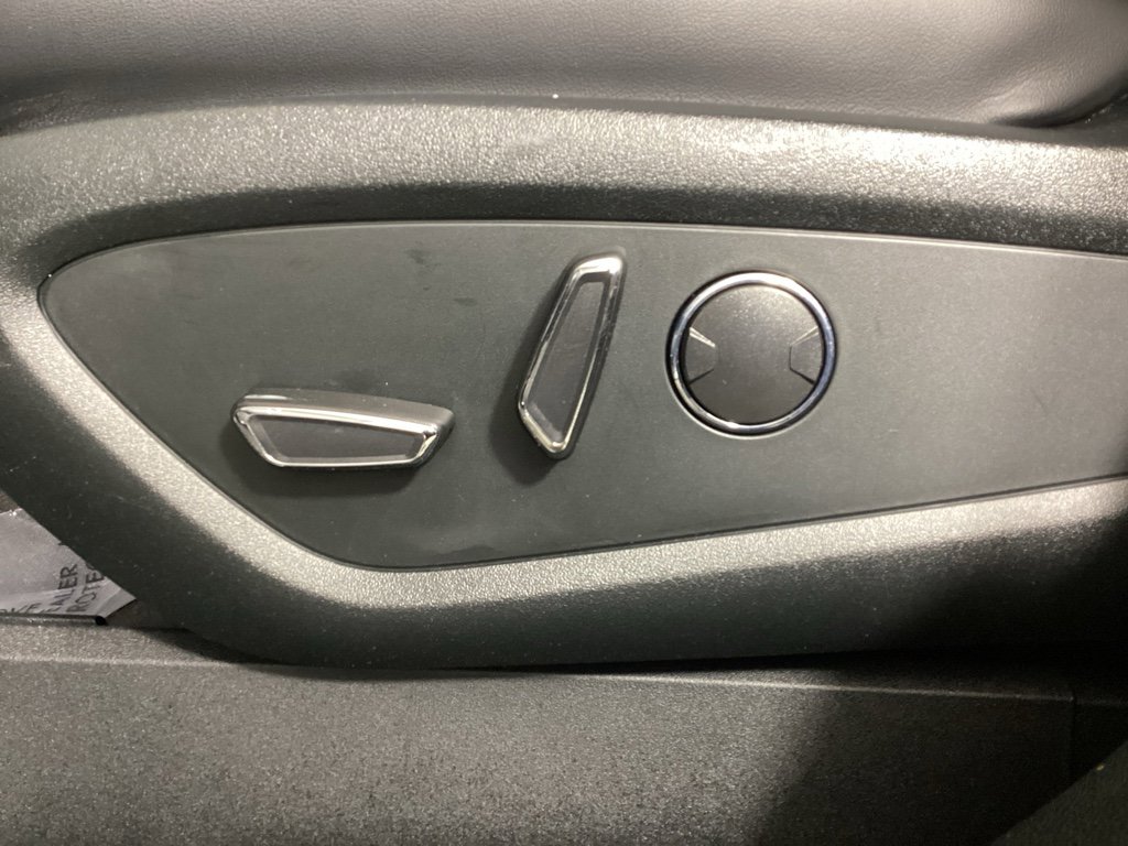 Used 2022 Lincoln Nautilus Reserve image 18