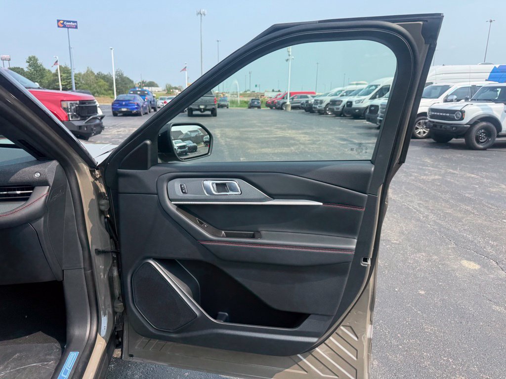 New 2026 Ford Explorer ST-Line w/ ST-Line Street Pack AWD/4WD image 56