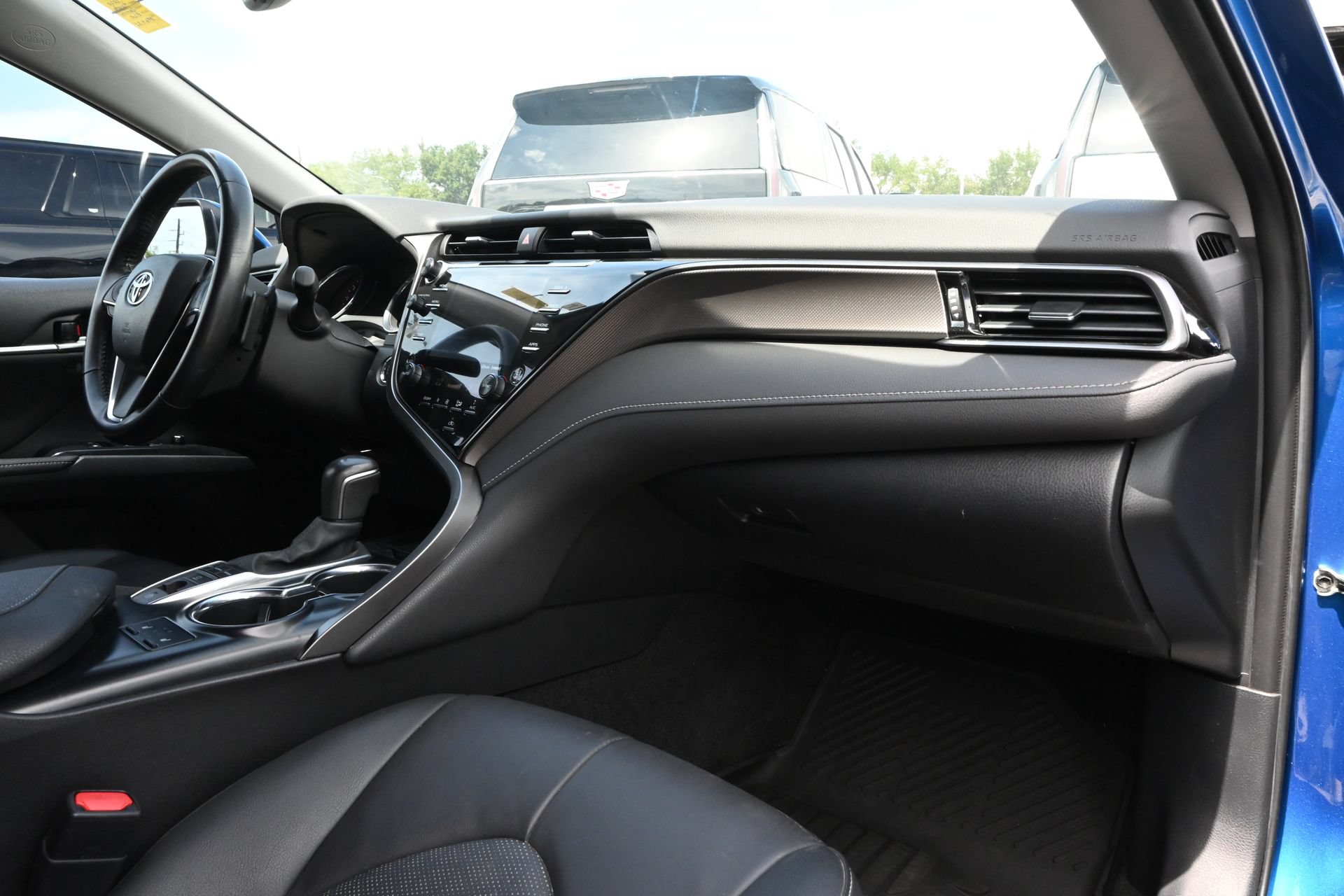 Used 2020 Toyota Camry XSE FWD image 25