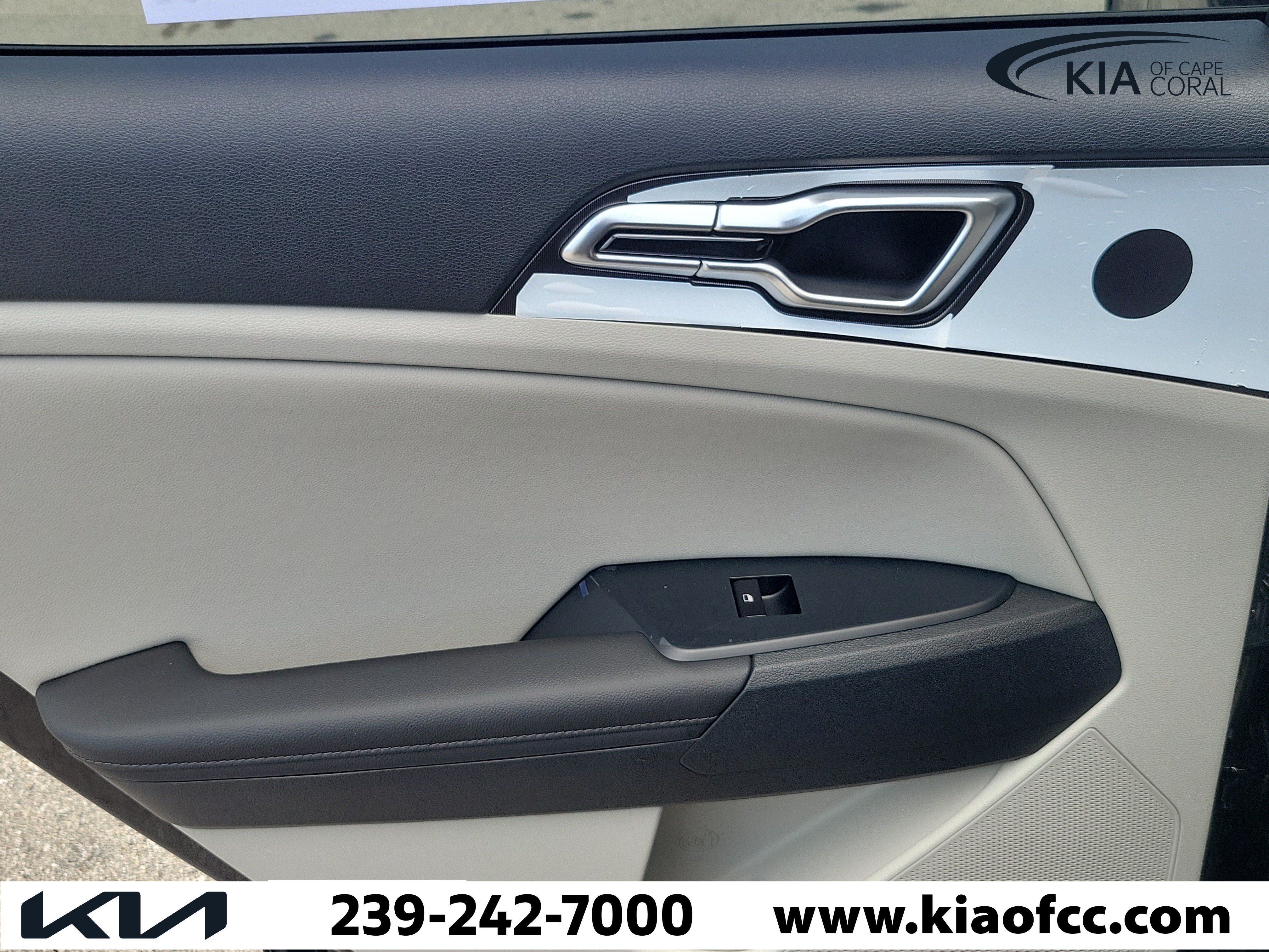 New 2026 Kia Sportage EX FWD image 14