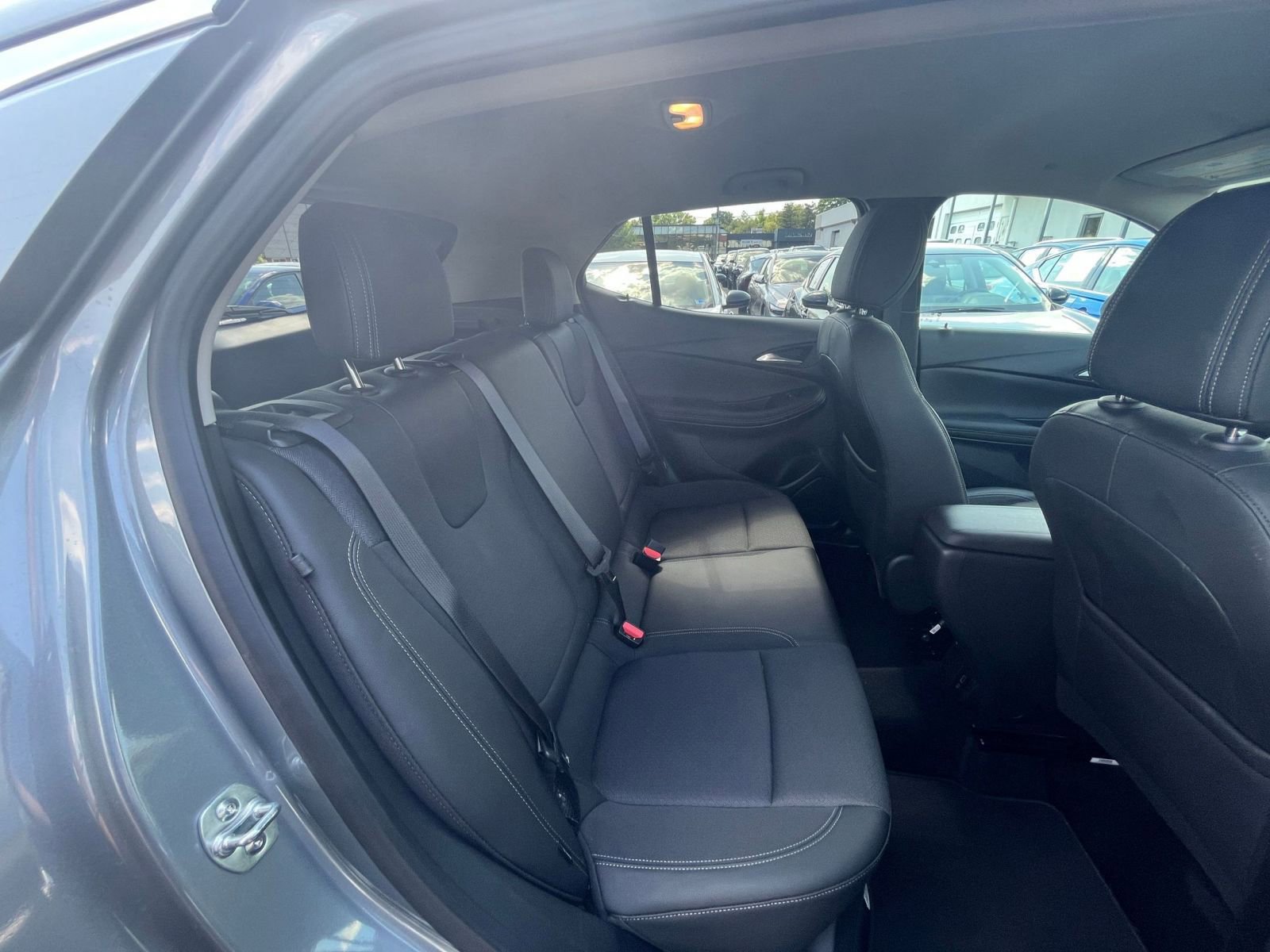 Used 2025 Buick Encore GX Preferred AWD/4WD image 36