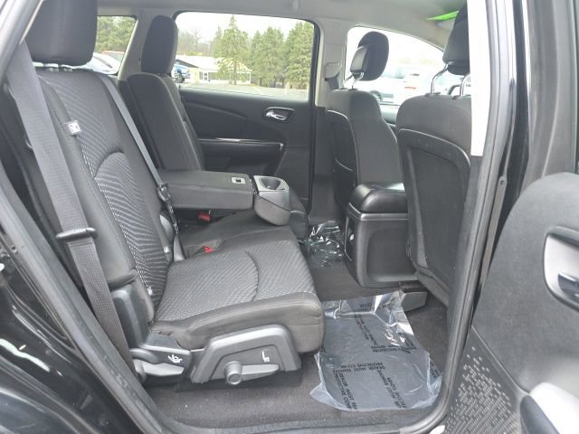 Used 2016 Dodge Journey SXT w/ Comfort/Convenience Group image 30