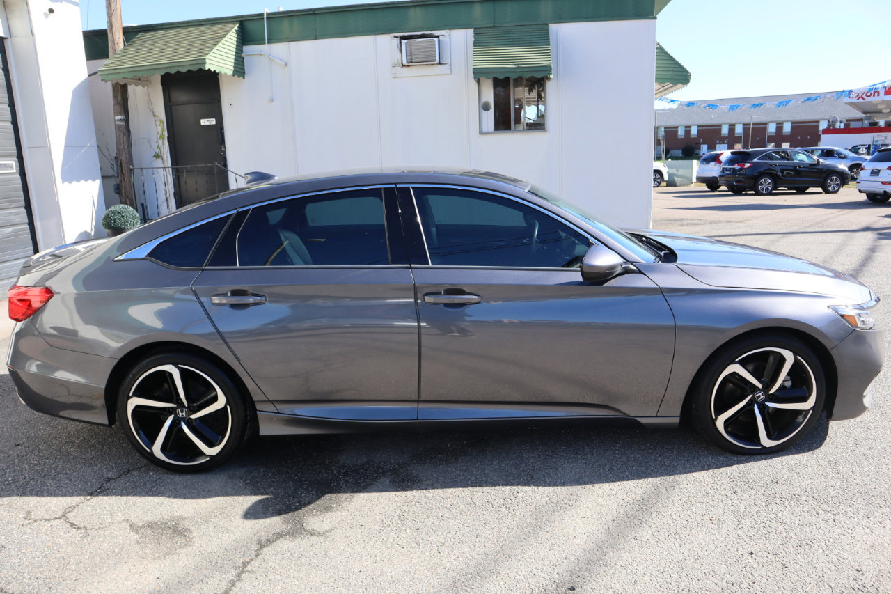 Used 2018 Honda Accord Sport image 8