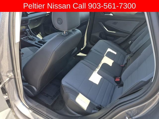 Used 2025 Volkswagen Jetta SE image 21