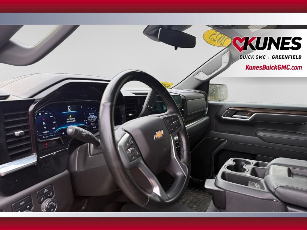 Used 2025 Chevrolet Silverado 1500 LT w/ Work Truck Package AWD/4WD image 17