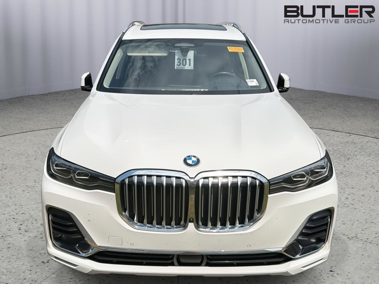 Used 2022 BMW X7 xDrive40i w/ Executive Package AWD/4WD image 4