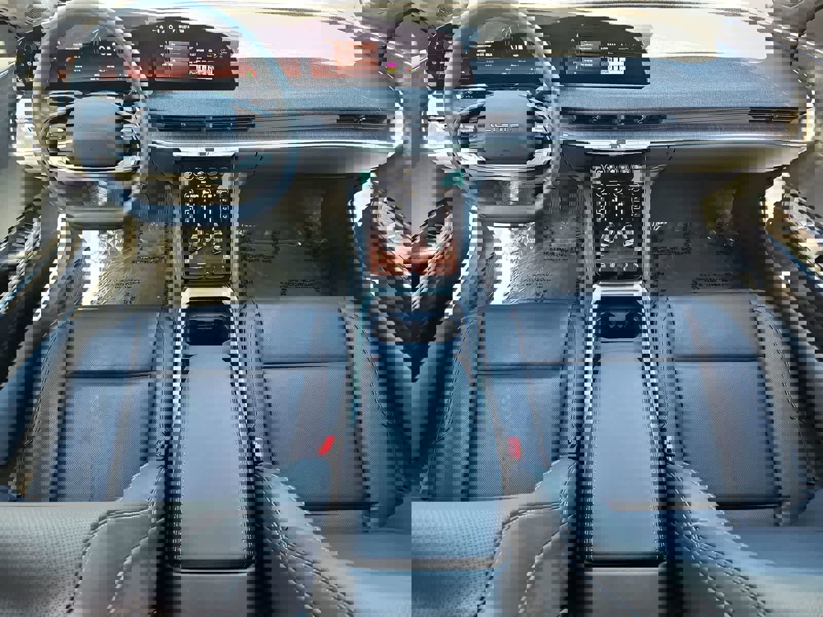 Used 2024 Lucid Air Pure image 14