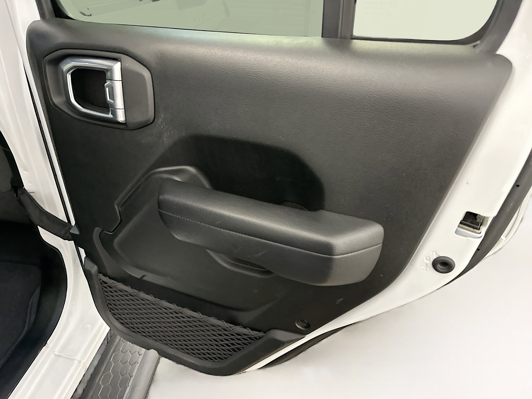 Used 2024 Jeep Wrangler Sport S image 30