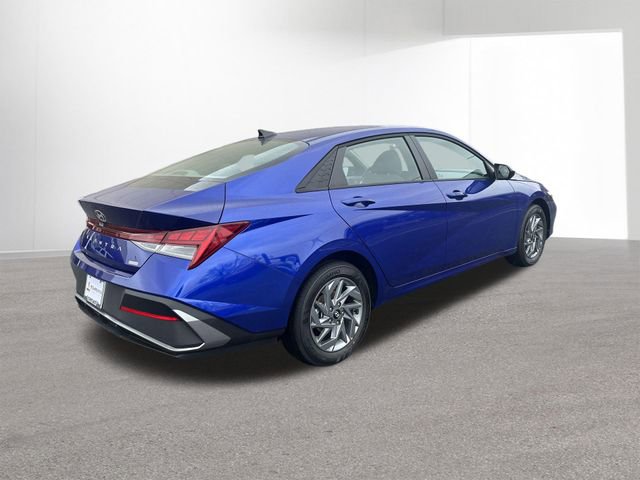 New 2026 Hyundai Elantra Blue image 13