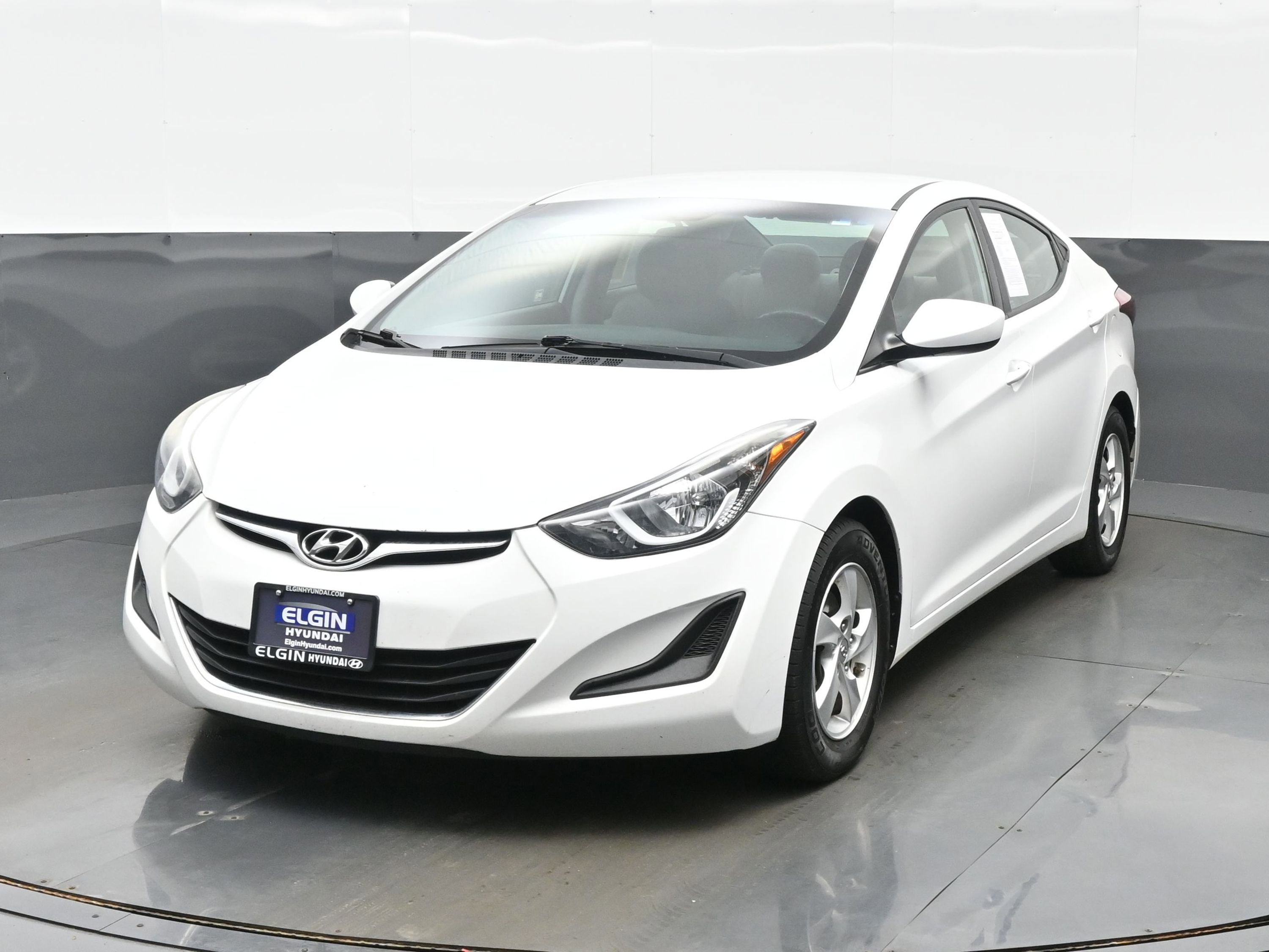 Used 2015 Hyundai Elantra SE FWD image 1