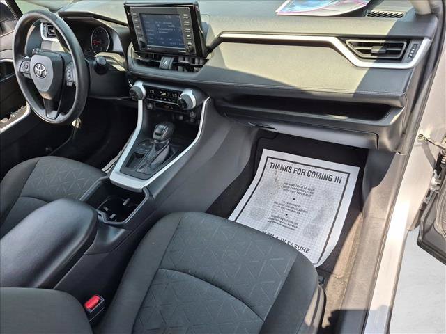 Used 2022 Toyota RAV4 XLE w/ Convenience Package FWD image 19