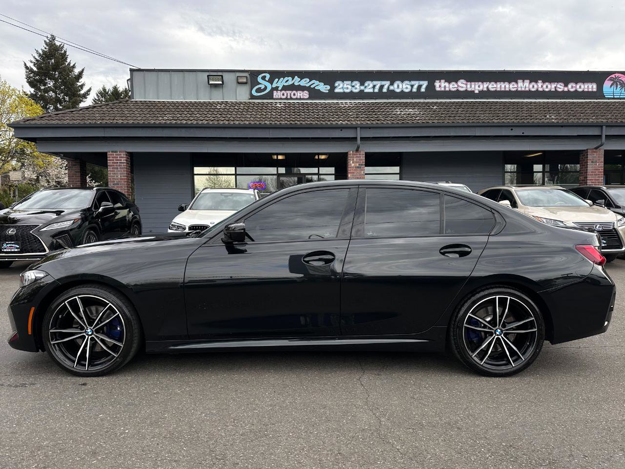 Used 2023 BMW 330i Sedan w/ M Sport Package image 6