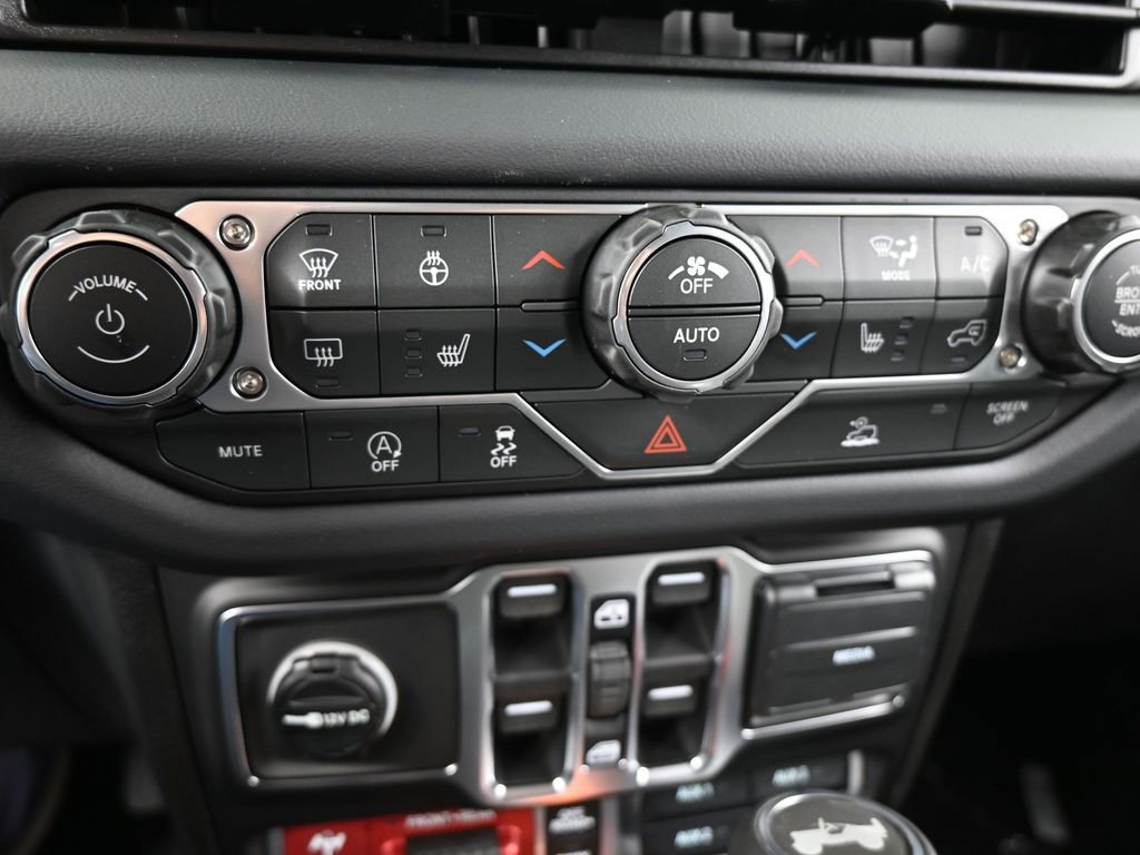 Used 2026 Jeep Wrangler Unlimited Rubicon image 16