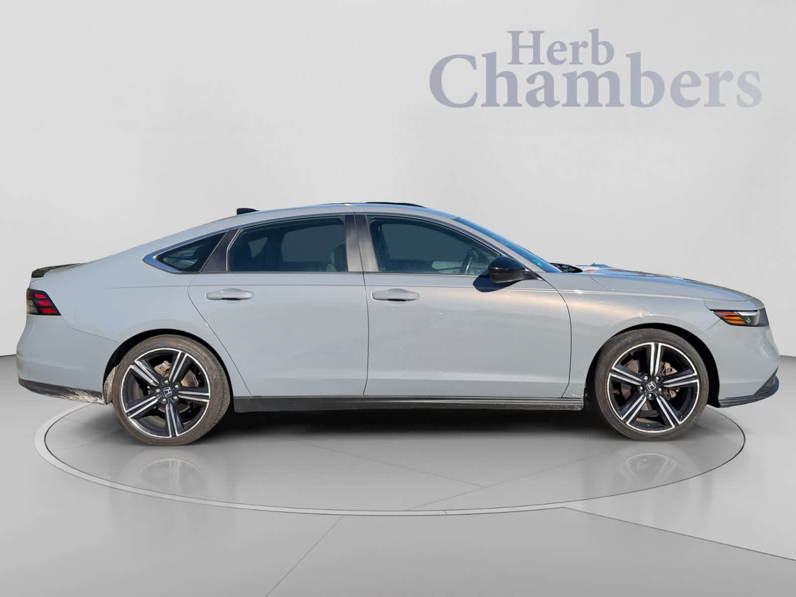 Used 2023 Honda Accord Sport image 5