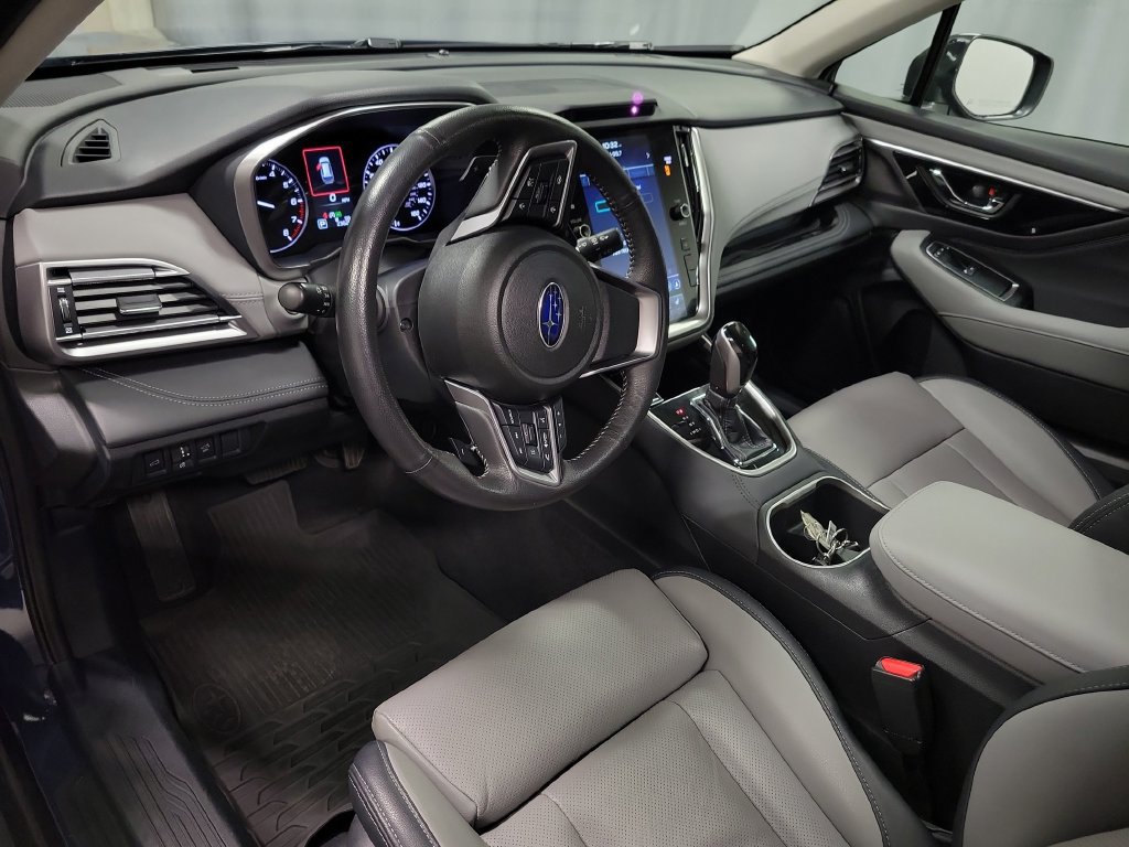 Used 2025 Subaru Outback Limited AWD/4WD image 17
