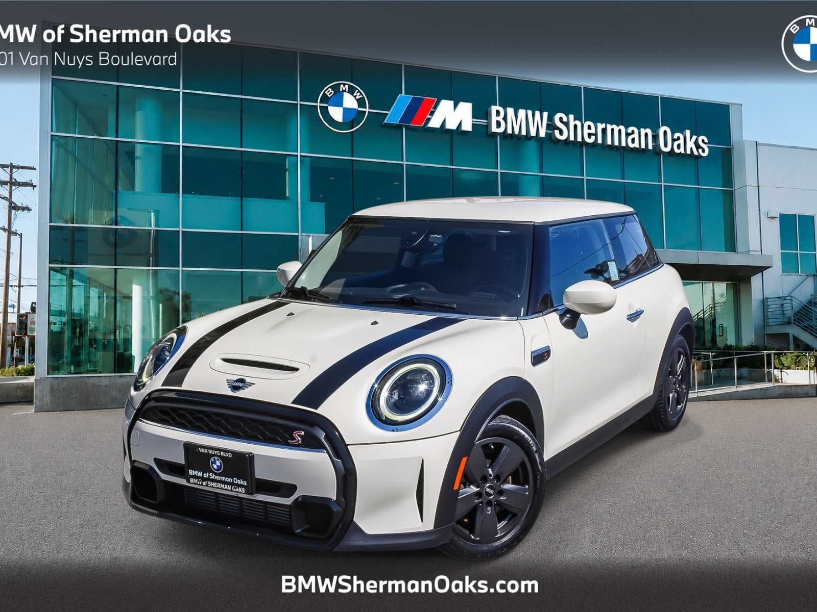 Used 2022 MINI Cooper S FWD image 1