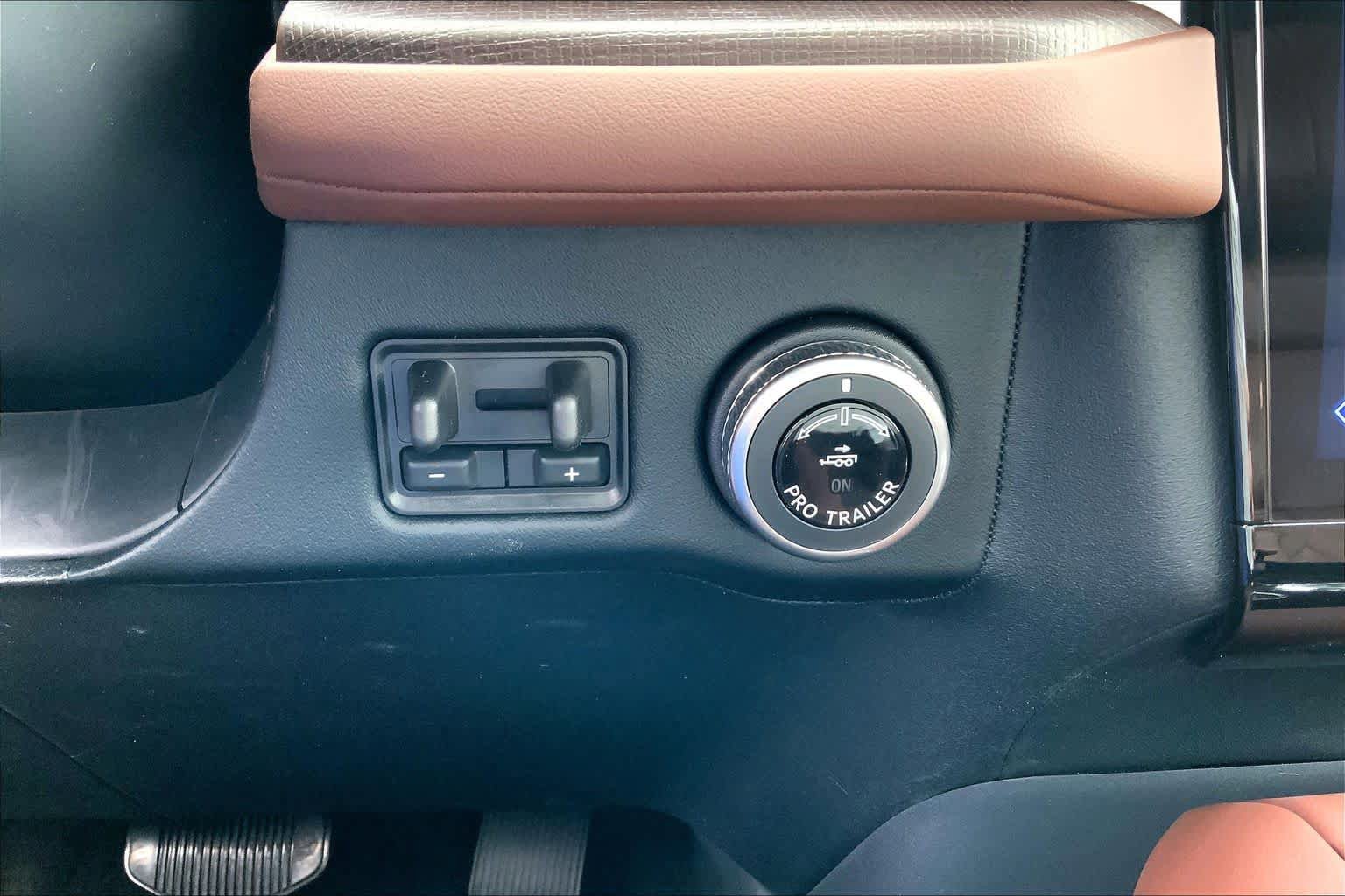 New 2026 Lincoln Navigator L Reserve AWD/4WD image 20