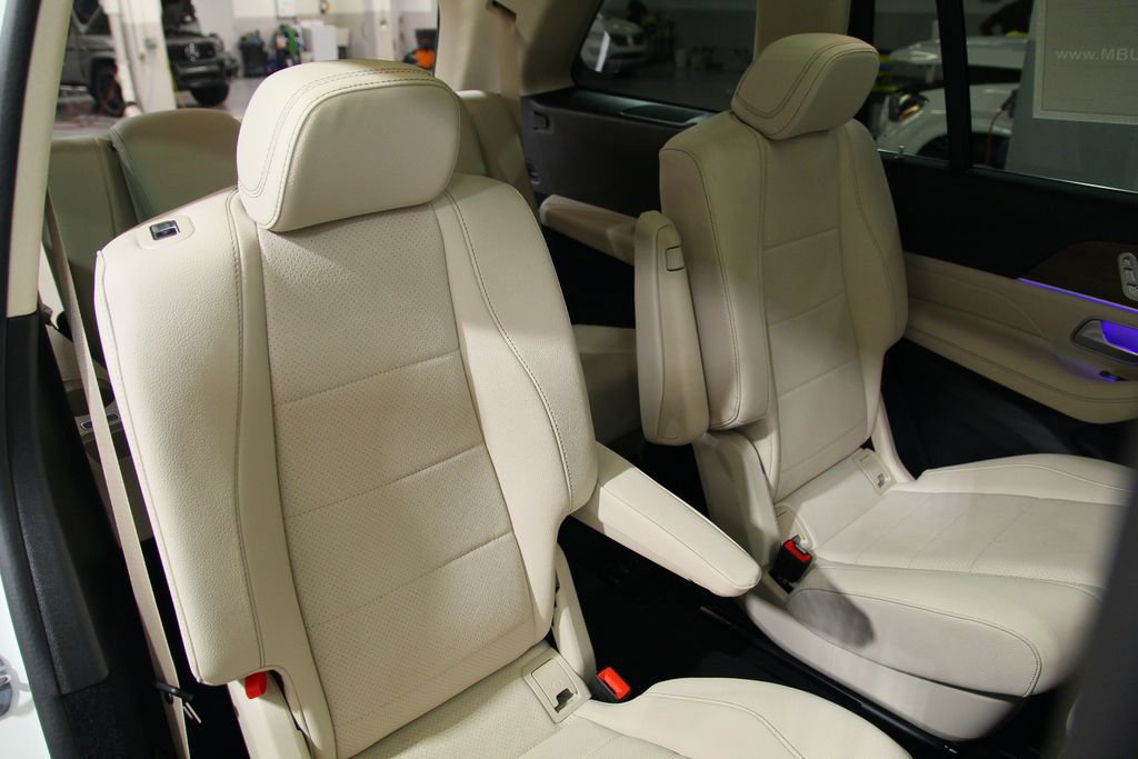 Certified 2026 Mercedes-Benz GLS 450 4MATIC image 29
