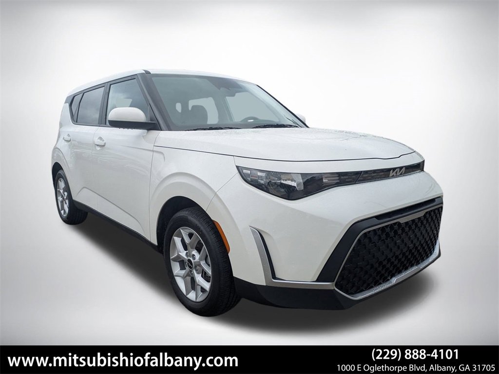 Used 2024 Kia Soul LX w/ Option Group 015