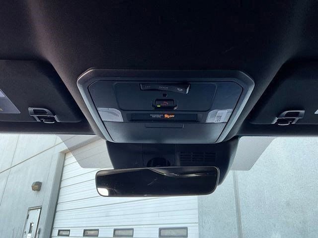 Used 2025 Toyota Tacoma TRD Off-Road image 9