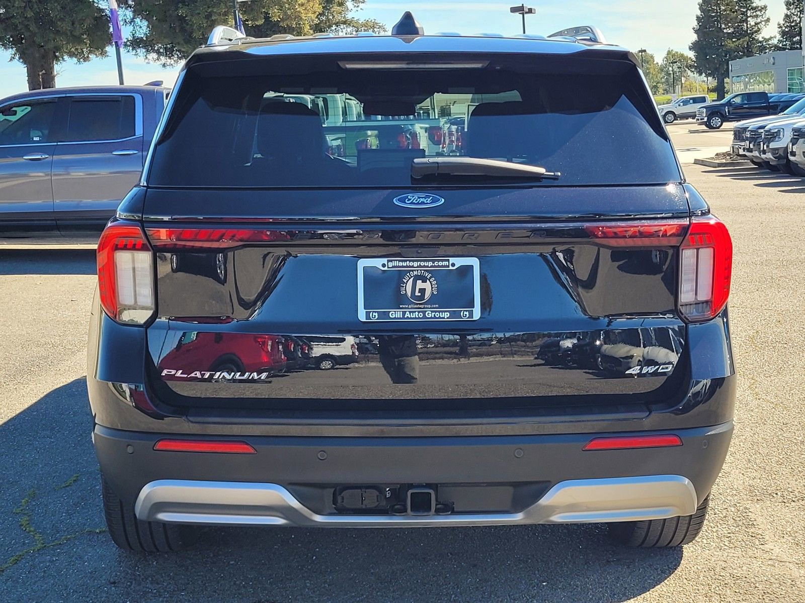 Used 2025 Ford Explorer Platinum w/ LUX Leather Package image 5