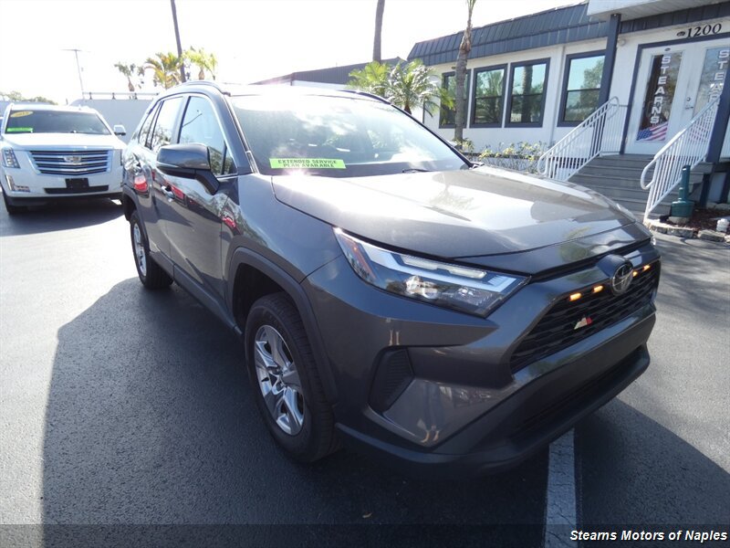 Used 2023 Toyota RAV4 XLE w/ Convenience Package FWD image 1