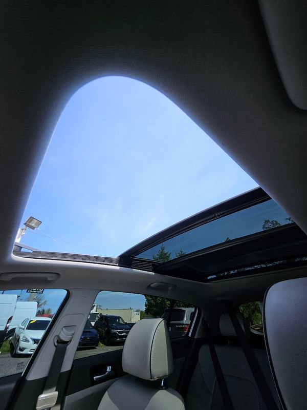 Used 2018 Kia Sportage EX w/ EX Premium Package image 21