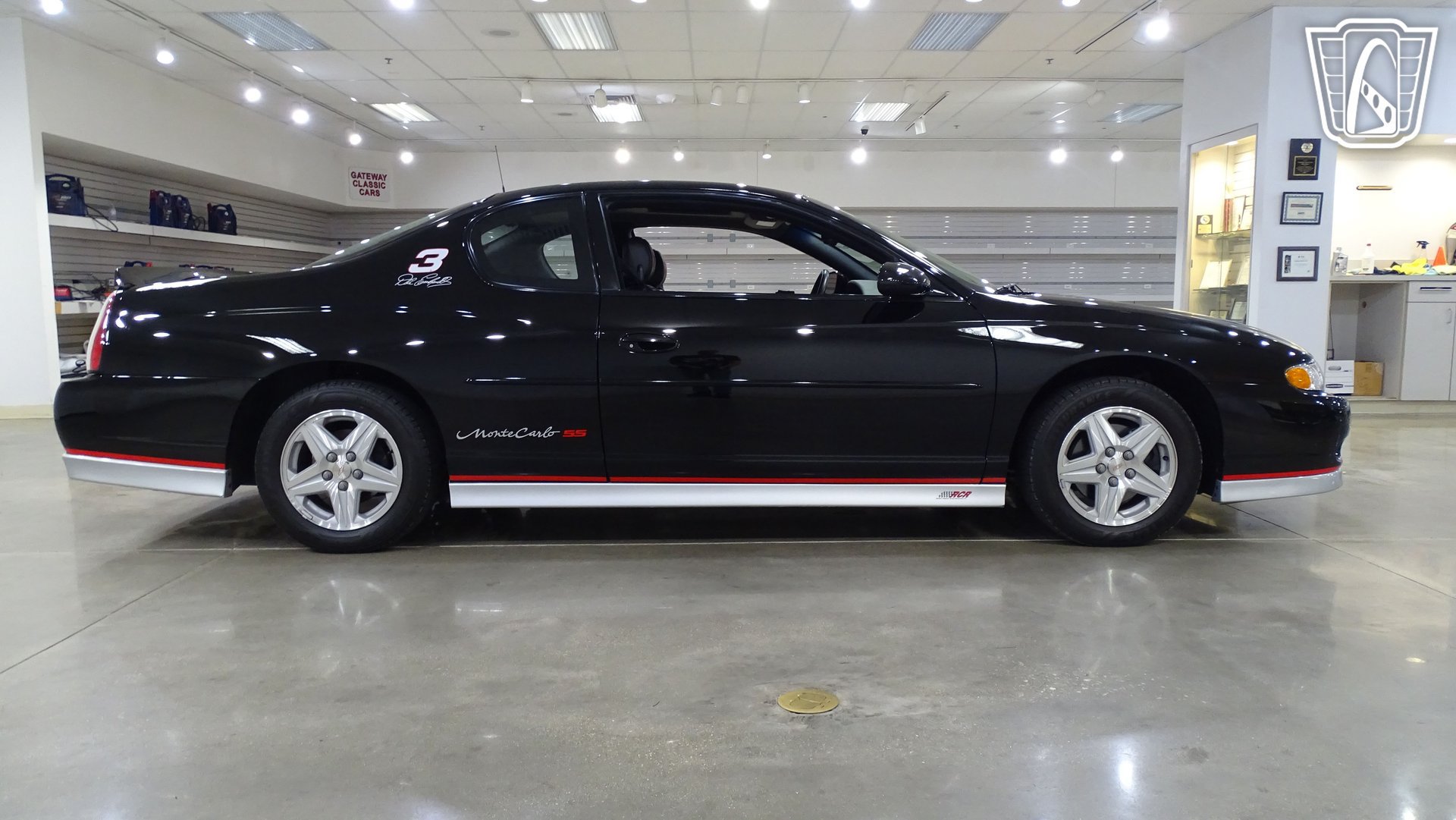 Used 2002 Chevrolet Monte Carlo SS w/ Pace Car Replica Pkg FWD image 18