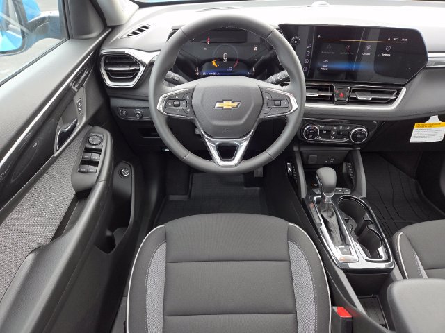 New 2026 Chevrolet TrailBlazer LT w/ Convenience Package AWD/4WD image 32