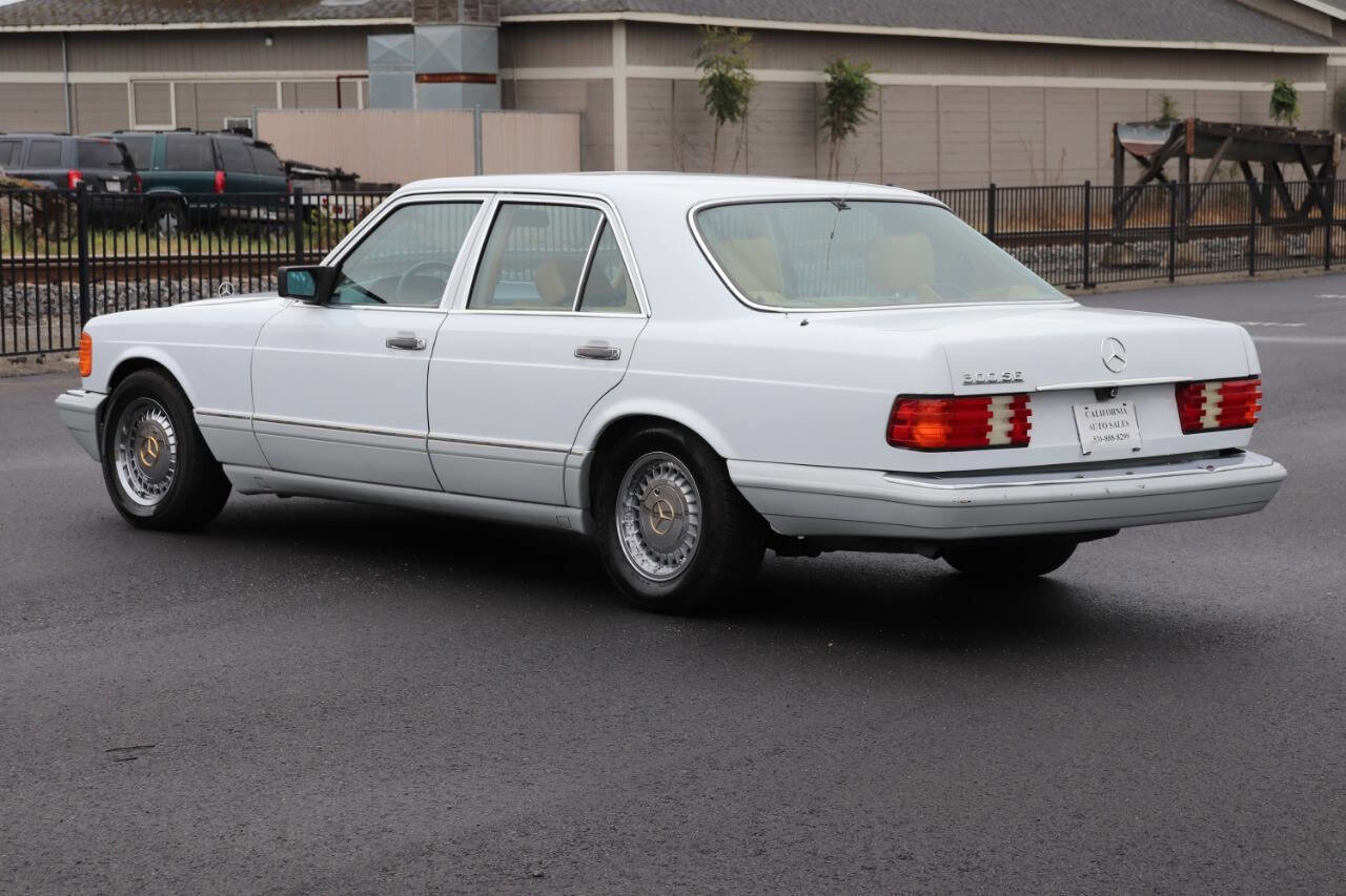 Used 1989 Mercedes-Benz 300 SE image 6