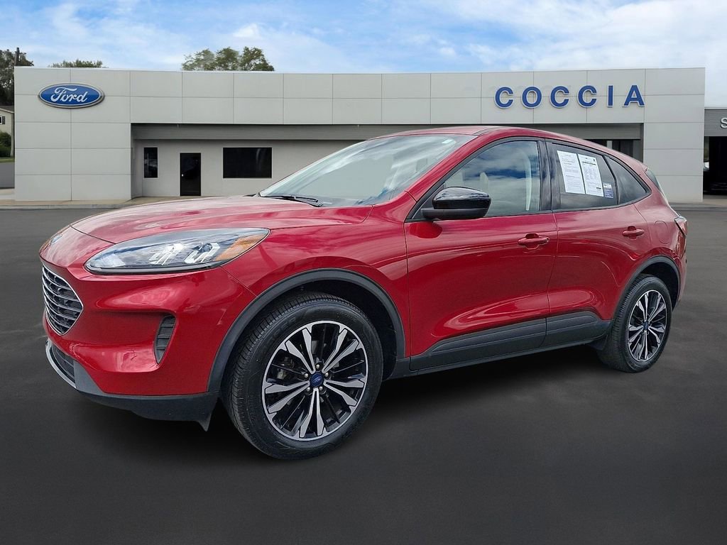 Certified 2022 Ford Escape SE w/ SE Sport Appearance Package