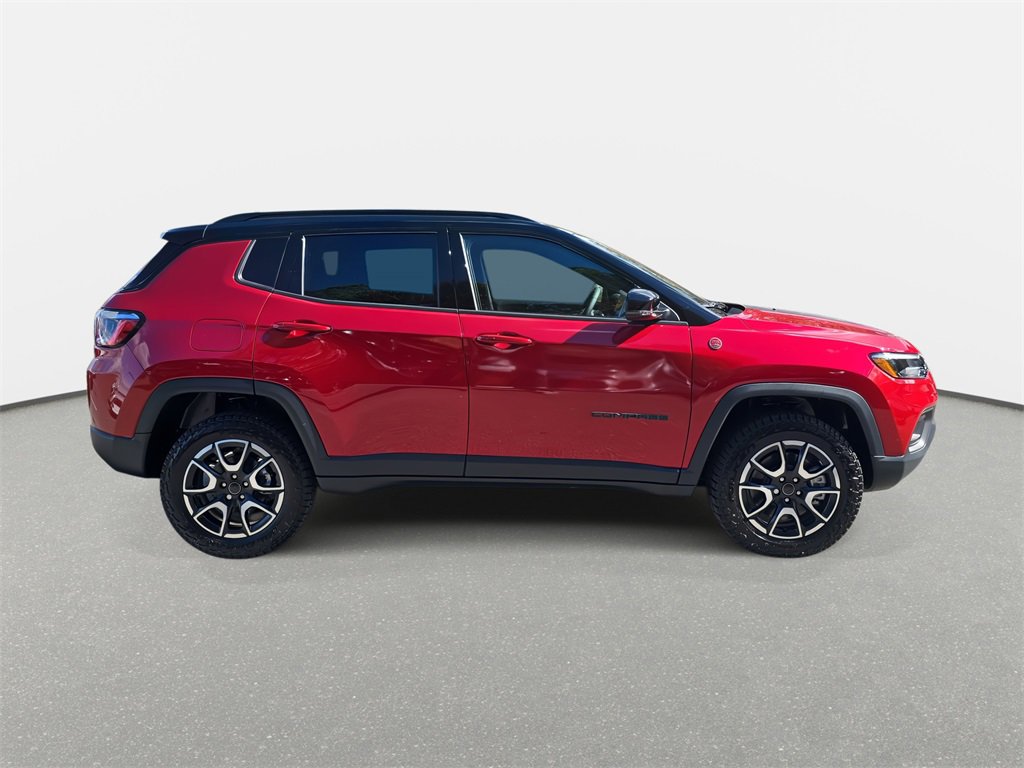 New 2026 Jeep Compass Trailhawk image 4