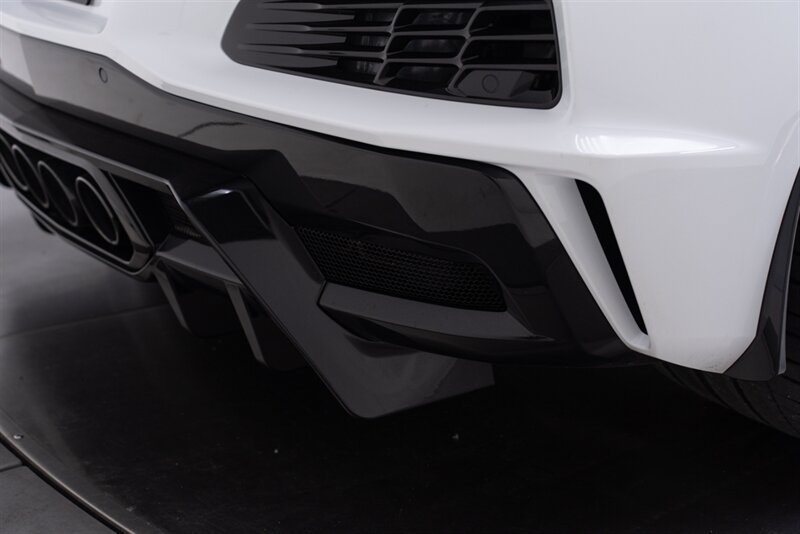 Used 2025 Chevrolet Corvette Z06 w/ Stealth Interior Trim Package RWD image 27