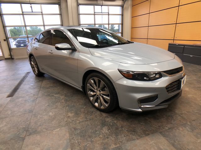 Used 2017 Chevrolet Malibu Premier w/ Premier Sun and Wheel Package FWD 360° Tour