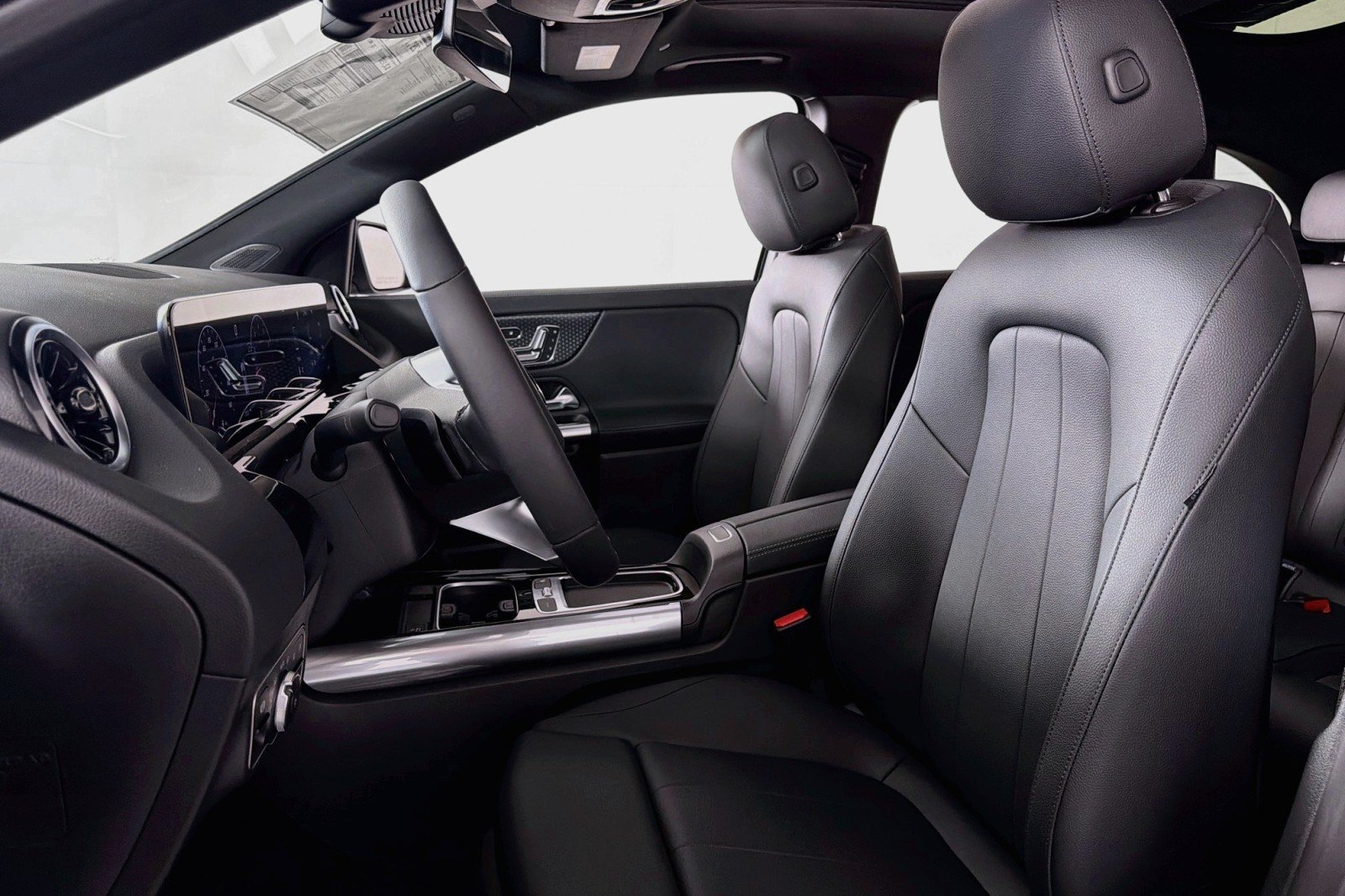 New 2026 Mercedes-Benz GLA 250 image 16