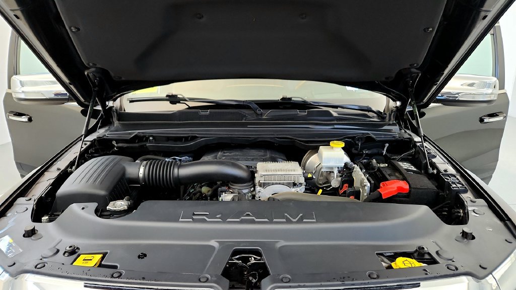 Used 2021 RAM 1500 Limited AWD/4WD image 15