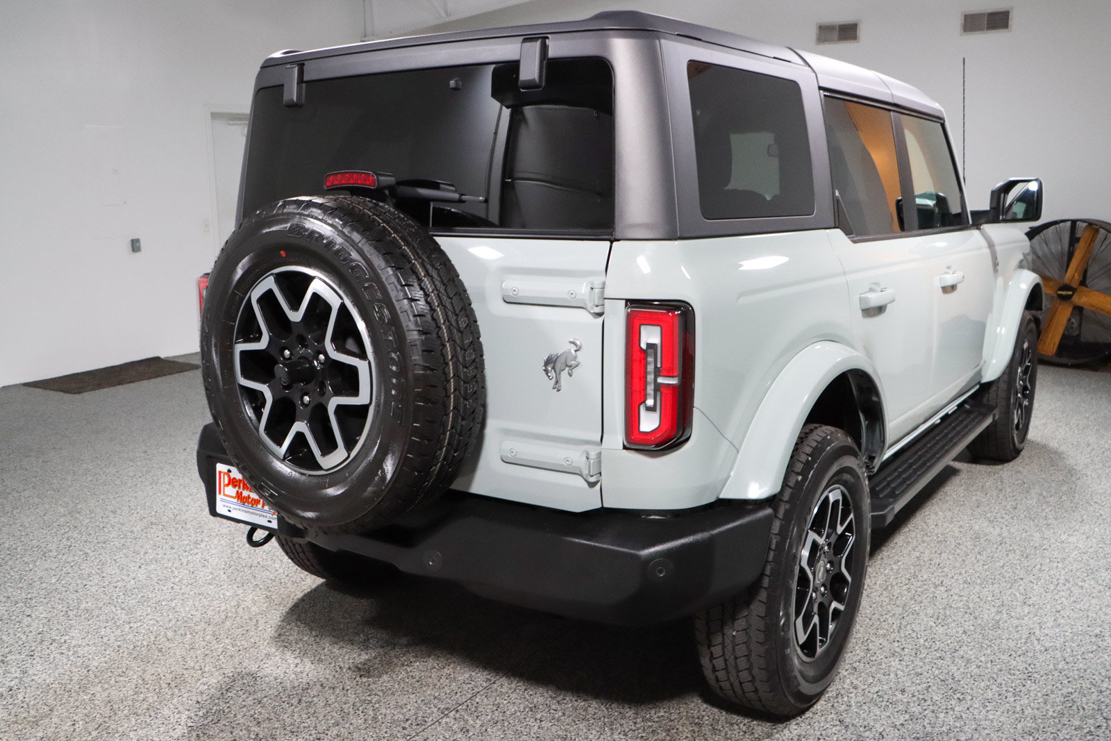 Used 2023 Ford Bronco Outer Banks AWD/4WD image 7