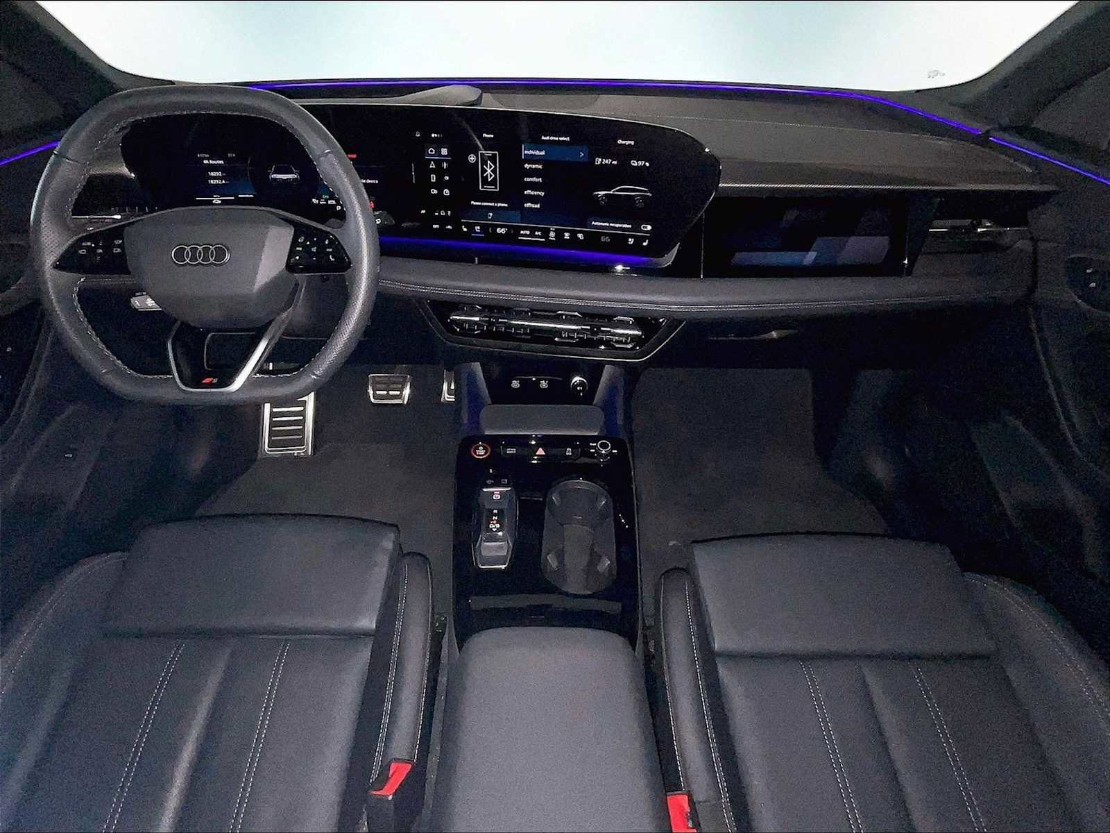 Used 2025 Audi SQ6 e-tron Prestige w/ 21" Black Optic Wheel Package AWD/4WD image 17