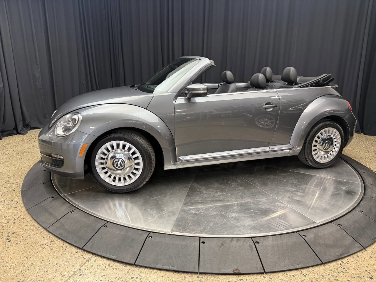 Used 2014 Volkswagen Beetle 2.5 image 3