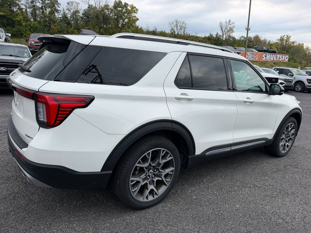 Used 2025 Ford Explorer Platinum w/ Ultimate Package AWD/4WD image 6