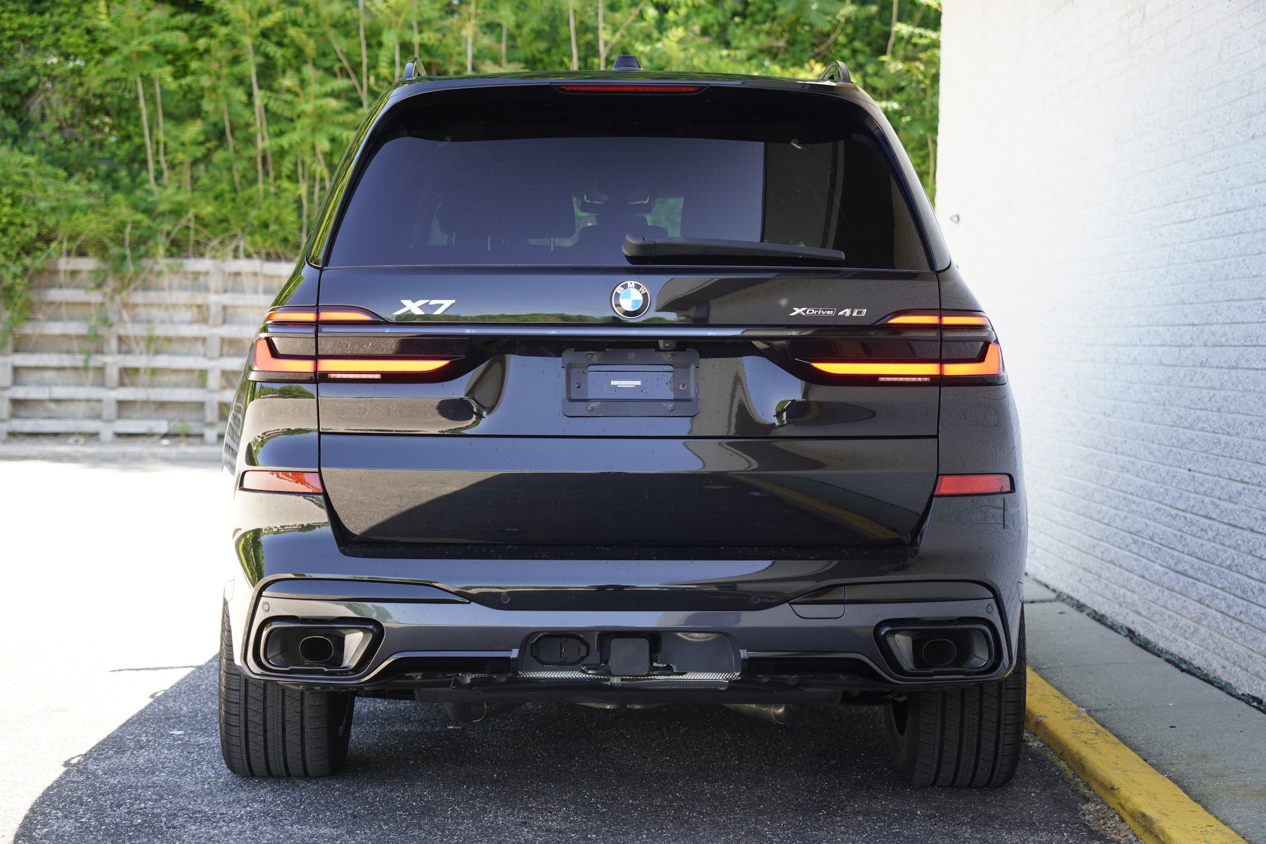 Used 2024 BMW X7 xDrive40i w/ M Sport Package AWD/4WD image 6