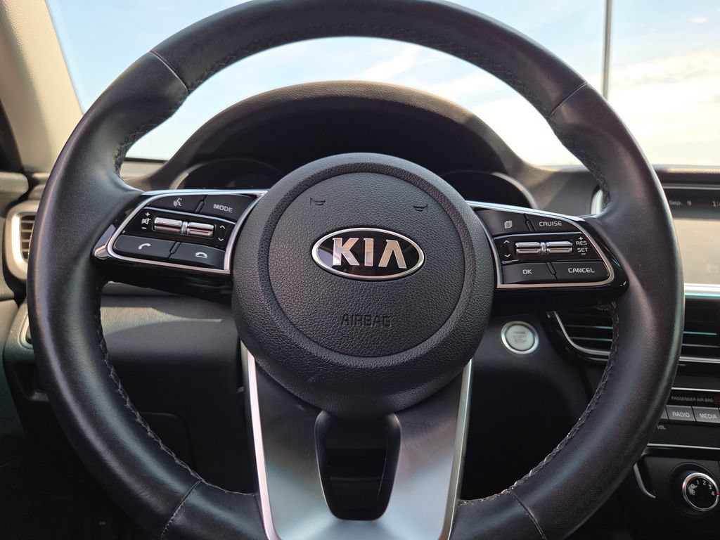 Used 2020 Kia Optima SE FWD image 30