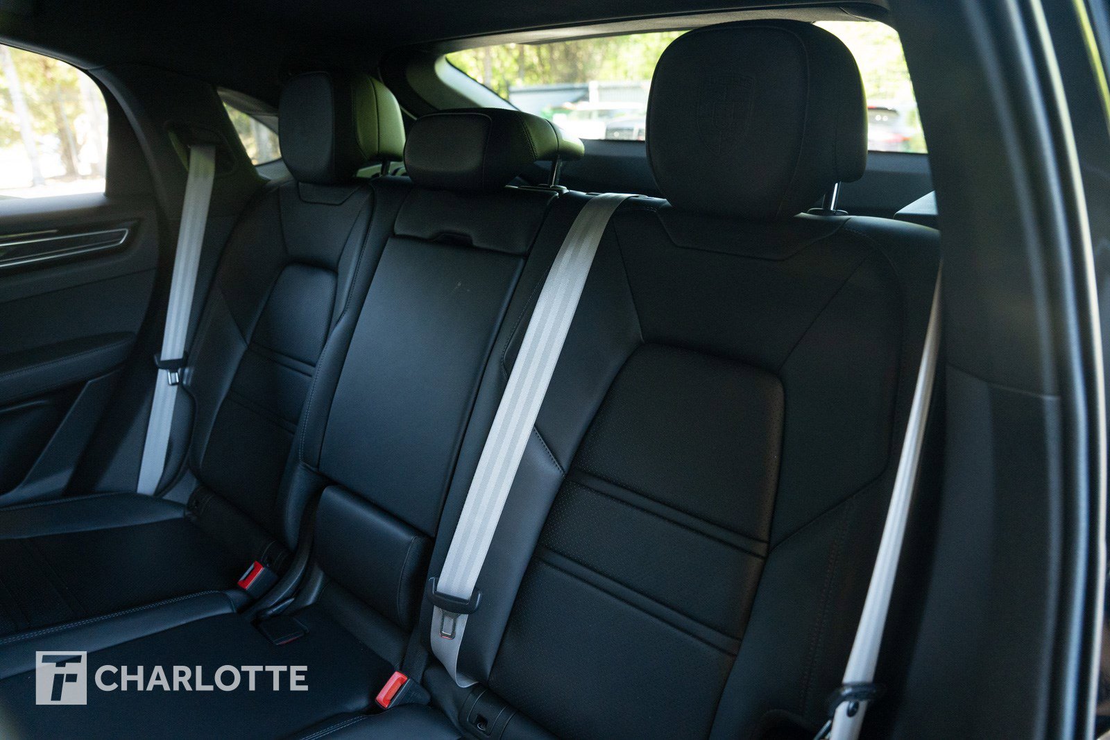 Used 2022 Porsche Cayenne S image 31