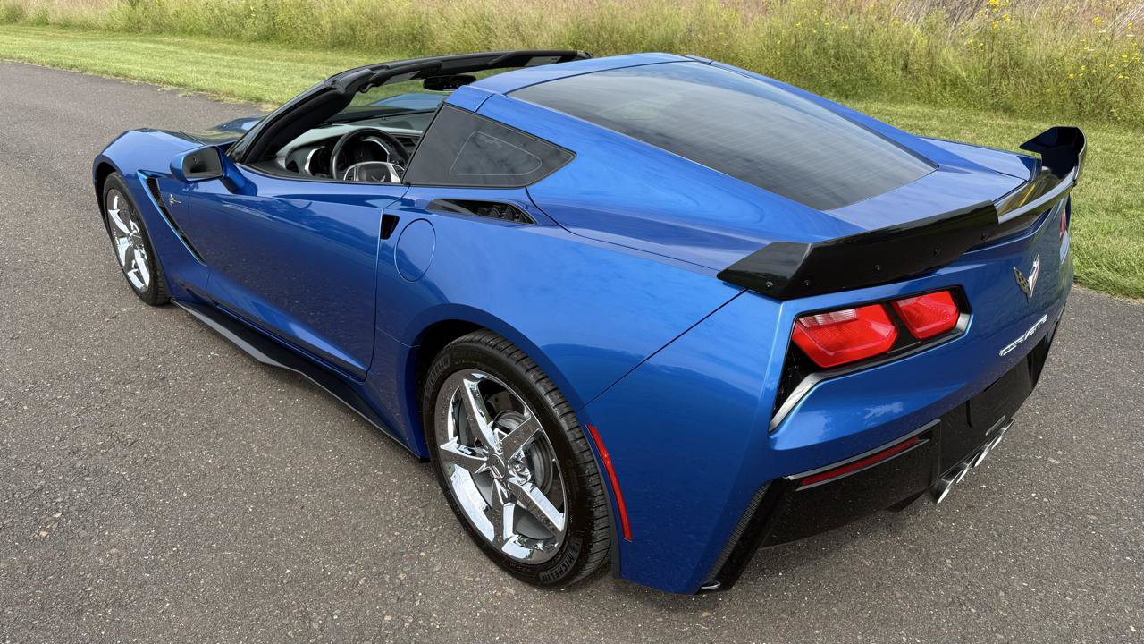 Used 2014 Chevrolet Corvette Stingray Coupe w/ 3LT Preferred Equipment Group RWD image 21