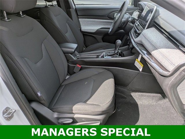 New 2025 Jeep Compass Sport image 27