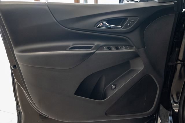 Used 2020 Chevrolet Equinox LT w/ Driver Convenience Package FWD image 8