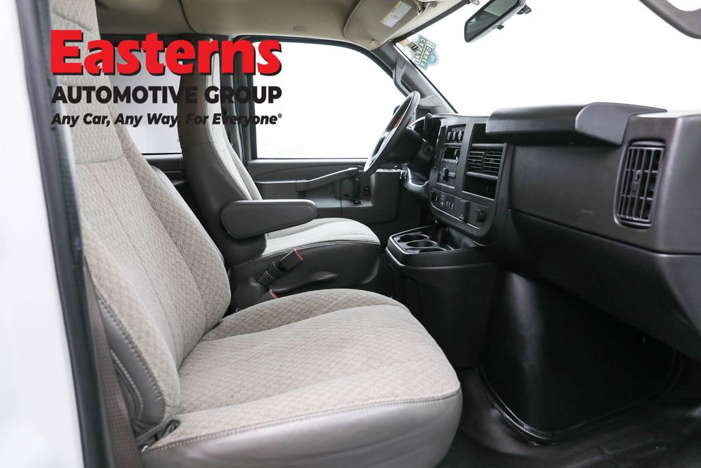 Used 2023 Chevrolet Express 3500 LS image 21