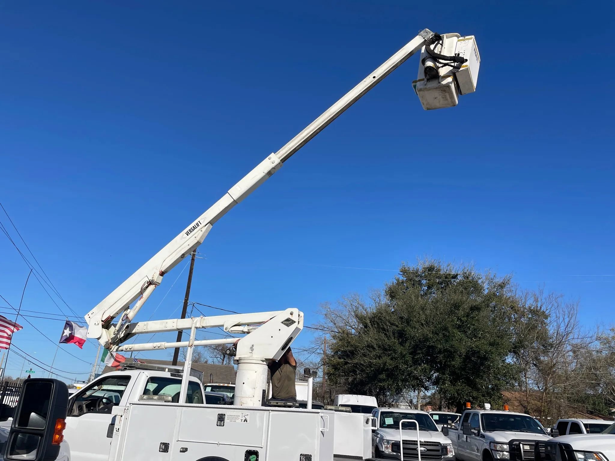 Used 2008 Ford F550 2WD Regular Cab Super Duty image 19