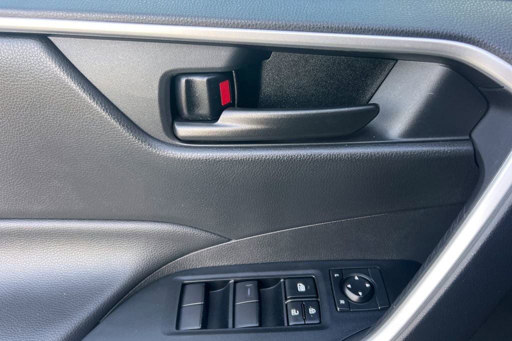 Certified 2025 Toyota RAV4 LE image 13